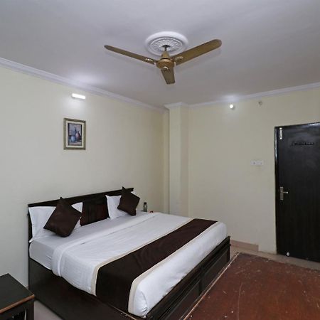 Oyo 23009 Hotel Maxx Lucknow Exterior foto